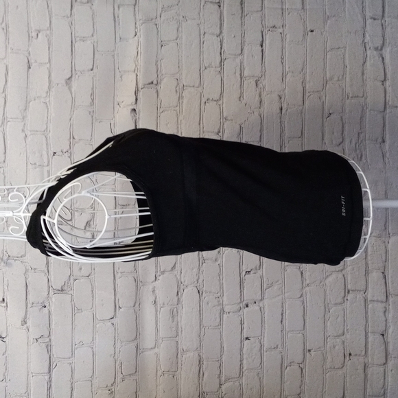 Nike Women's Dri-Fit Workout Tank size small Black - Picture 4 of 5